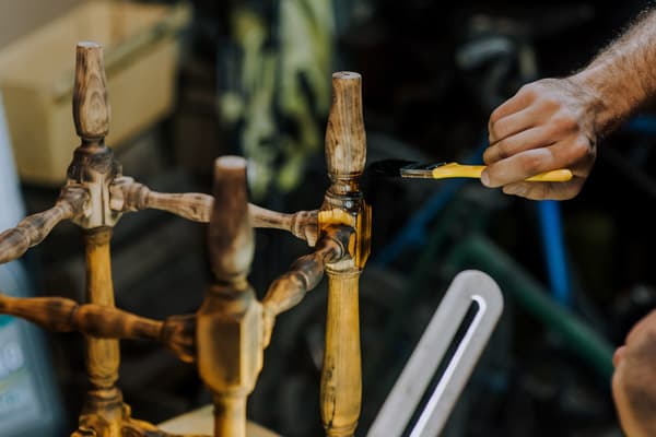 Restauración muebles de madera en Vilagarcía de Arousa